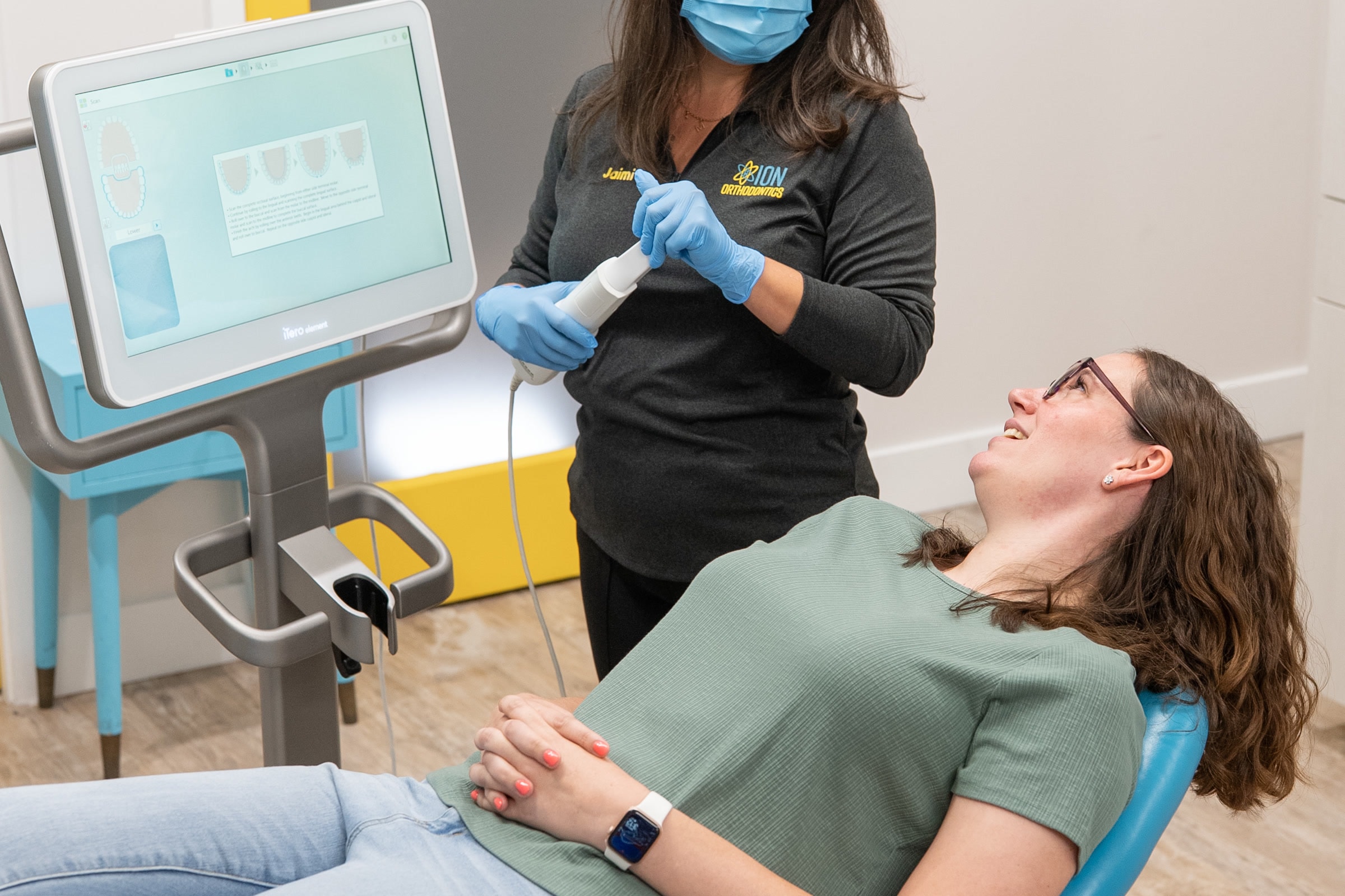 Preparación de un alineador transparente en ION Orthodontics en Port St. Lucie